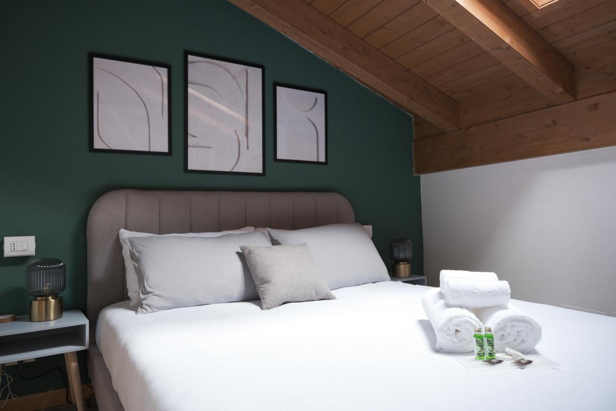 Ferienwohnung Charmescape Oldtown - 6 Min Walk To Berninaexpress Tirano Exterior foto